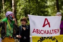 2013 war Hanna Poddig bei einer Blockade der Brennelementefabrik in Lingen im Rahmen eines Anti-Atom-Camps dabei