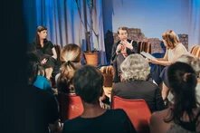 Julia Willie Hamburg, Katharina Nocun und Dr. Johannes Hillje im Grünen Salon der Stiftung Leben & Umwelt / Heinrich-Böll-Stiftung Niedersachsen