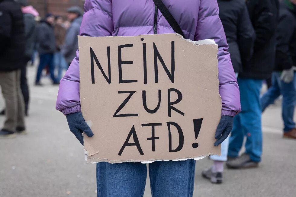 Plakat: Nein zur AFD bei Anti-AfD-Kundgebung in Saarbrücken im Januar 2024